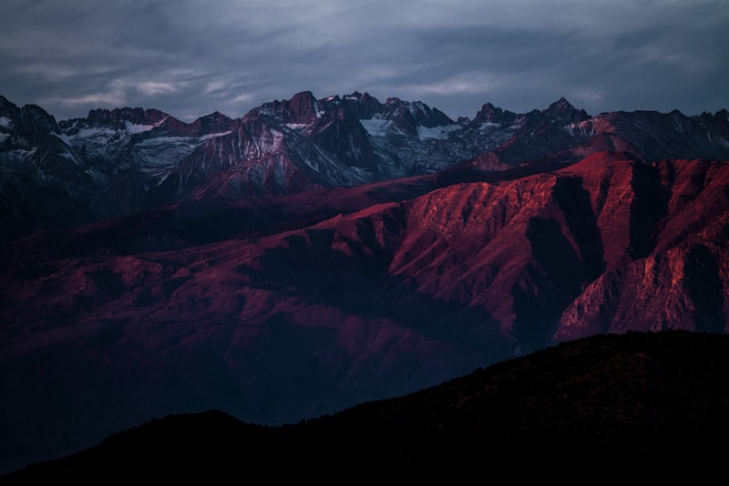 Misty mountain peaks at dawn